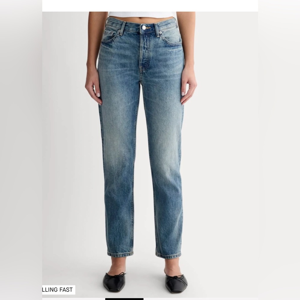 Everlane The Curvy ’90s Cheeky Straight Jeans Medium Wash | Size 32 Regular - Picture 1 of 5